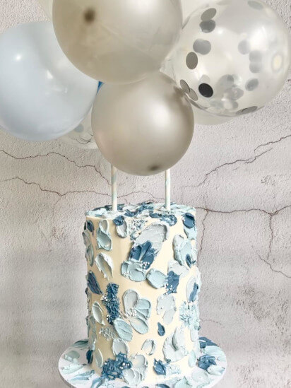  Kid Cake with Balloons