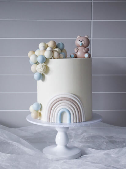 Teddy Bear Kid Cake