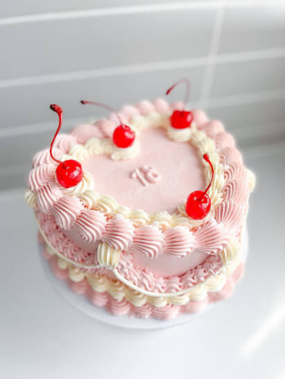 Pink Vintage Cake