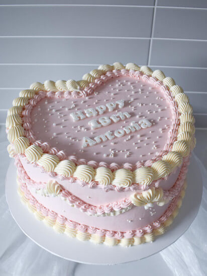 Pink Vintage Cake